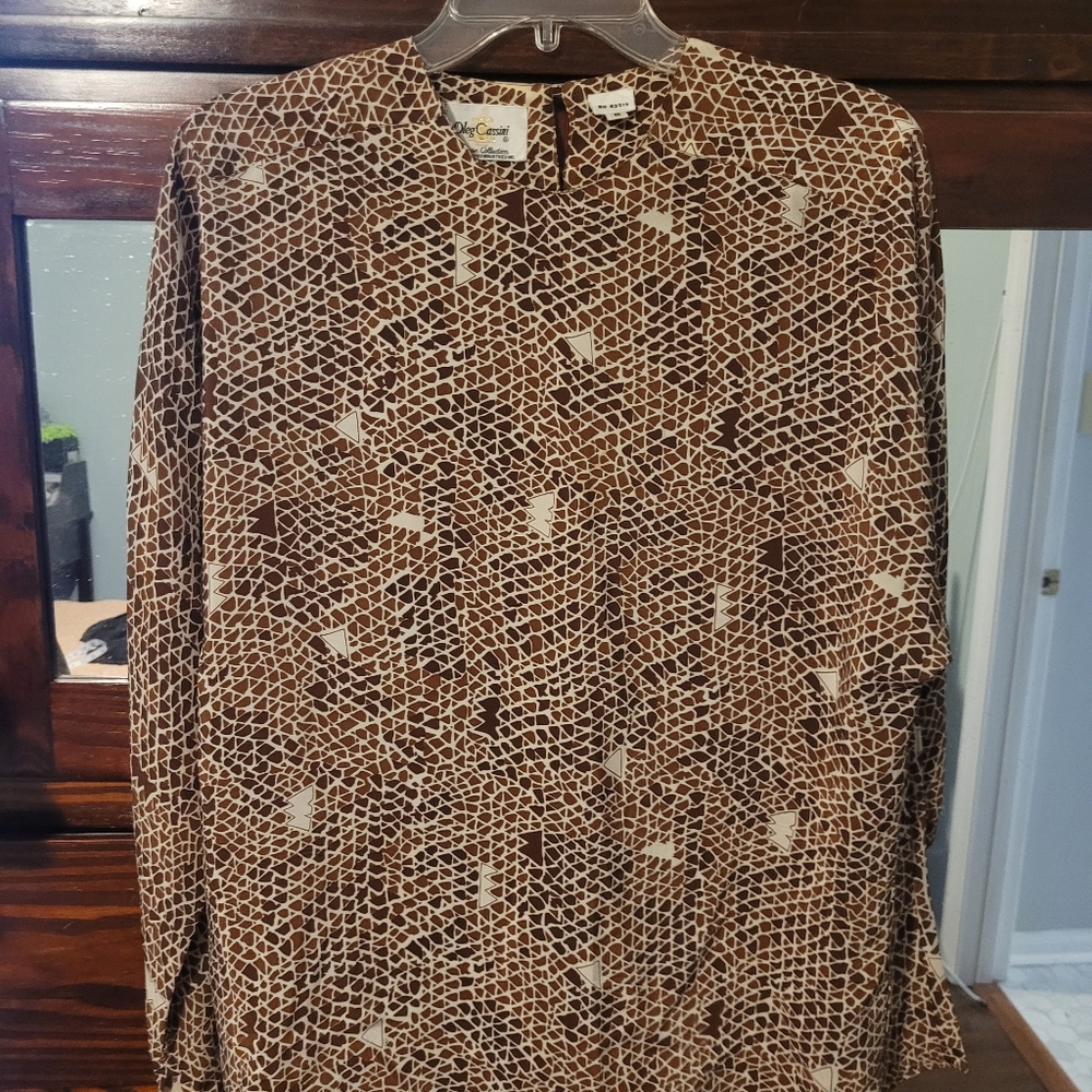 Oleg Cassini silk top.... long sleeves... brown/ beige print